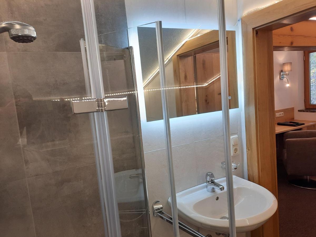 Hotel Garni Viktoria Санкт-Антон-ам-Арльберг Экстерьер фото